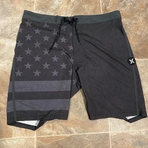 Hurley Phantom Board Shorts size 36